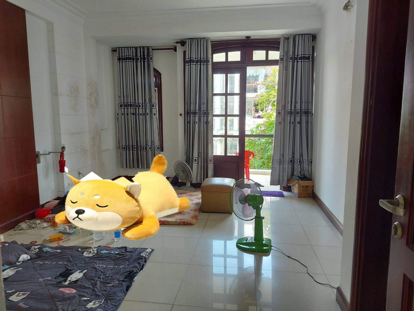 4 rooms Shop in District 7, Vietnam No. 10310