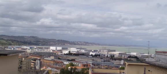 4-salle Appartement à Ancona, Italy No. 111093 18