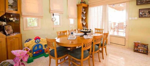 Вилла с 6 спальнями в Лимассол, Кипр № 19108 13