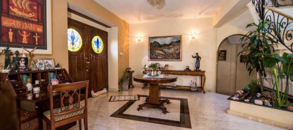 Вилла с 6 спальнями в Лимассол, Кипр № 19108 8