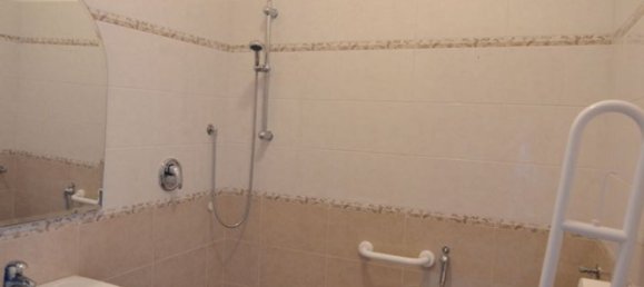 Вилла с 6 комнатами в Новеллара, Италия № 140643 16