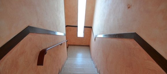 Вилла с 6 комнатами в Новеллара, Италия № 140643 27