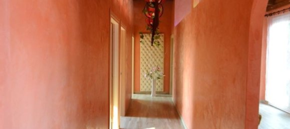 Вилла с 6 комнатами в Новеллара, Италия № 140643 7