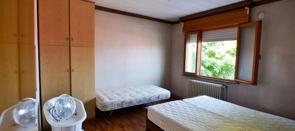 Вилла с 6 комнатами в Новеллара, Италия № 140643 28