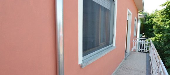 Вилла с 6 комнатами в Новеллара, Италия № 140643 37