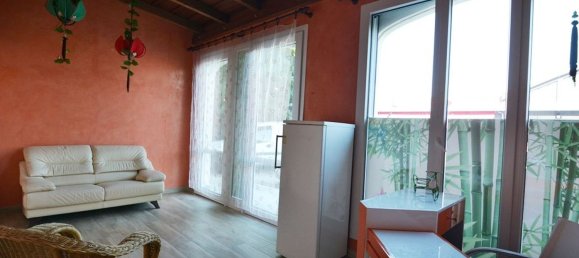 Вилла с 6 комнатами в Новеллара, Италия № 140643 5