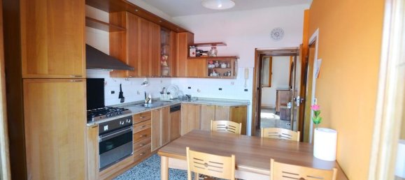 Вилла с 6 комнатами в Новеллара, Италия № 140643 38