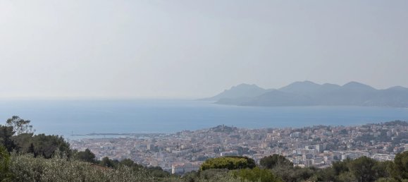 8 bedrooms Commercial property in Le Cannet, France No. 734 6