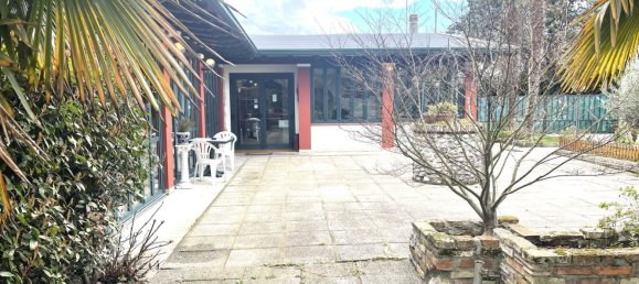 Imóvel comercial em Udine, Italy 300 m² N.º 138260 7