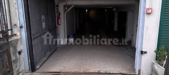 Гараж 18м² в Генуя, Италия № 292403 4