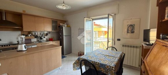 Квартира с 4 спальнями в Ачерра, Италия № 315592 2