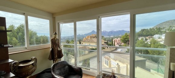 4 bedrooms House in Altea, Spain No. 12033 11