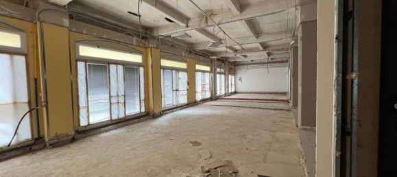 485m² Commercial property in Padua, Italy No. 257987 6