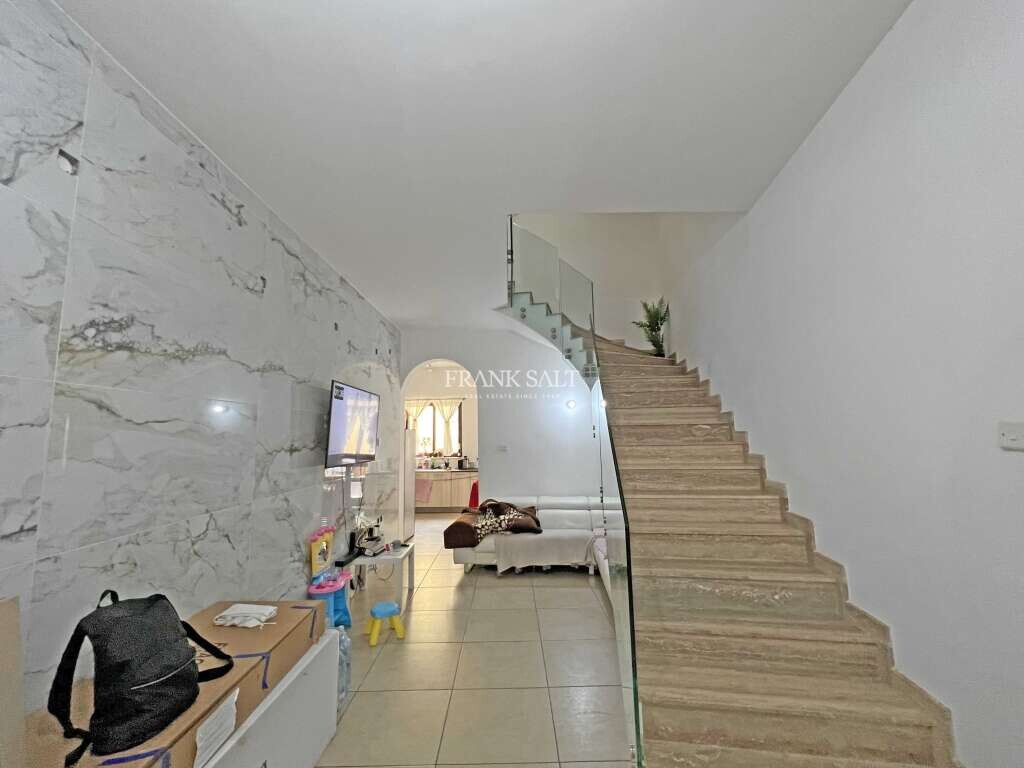 2 bedrooms House in Luqa, Malta No. 1863