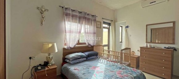 2 bedrooms House in Luqa, Malta No. 1863 18