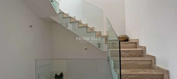 2 bedrooms House in Luqa, Malta No. 1863 24