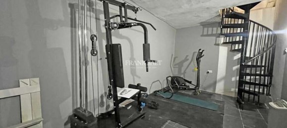 2 bedrooms House in Luqa, Malta No. 1863 11