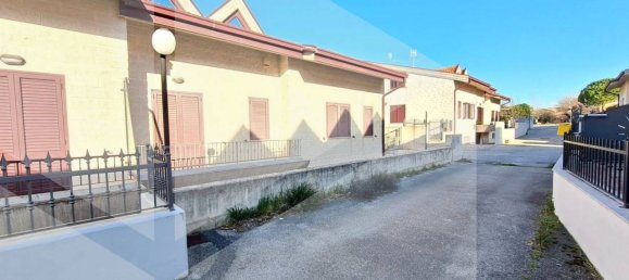 6 rooms Villa in Campomarino, Italy No. 23478 24