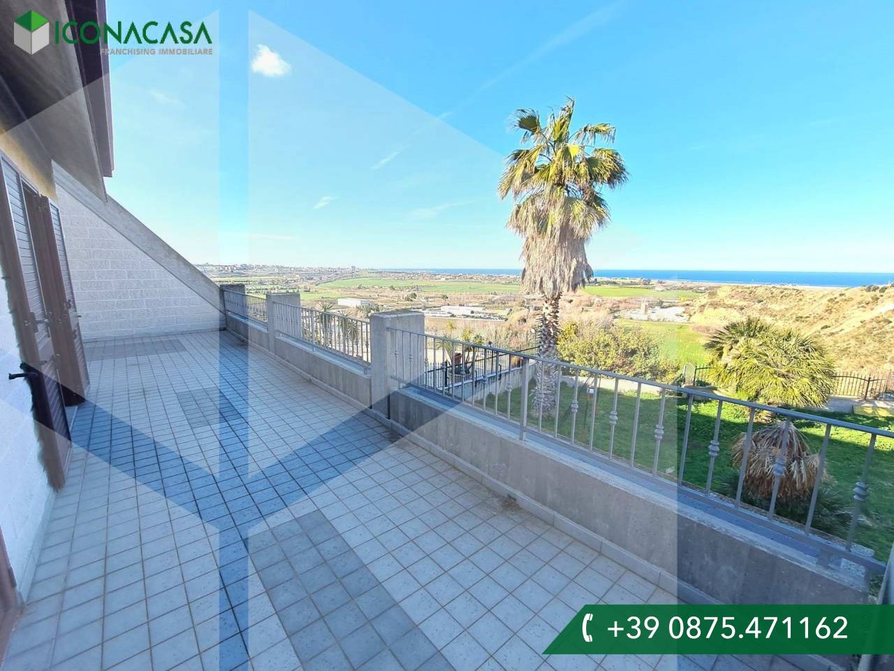 6 rooms Villa in Campomarino, Italy No. 23478