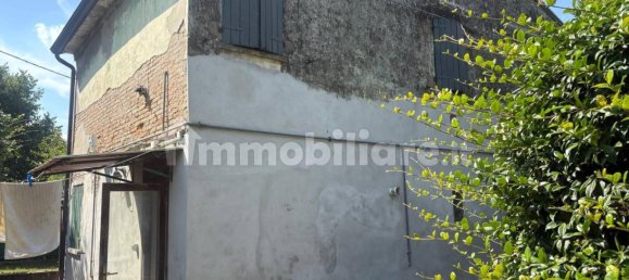 2 bedrooms Villa in Ferrara, Italy No. 307304 2