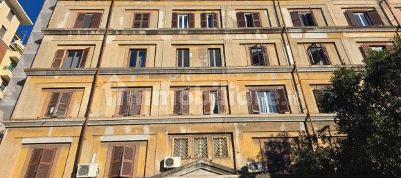 Квартира с 1 спальней в Рим, Италия № 176950 2