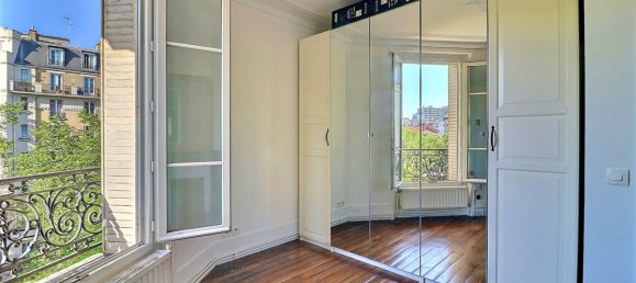 3 bedrooms Duplex in Paris, France No. 182624 18