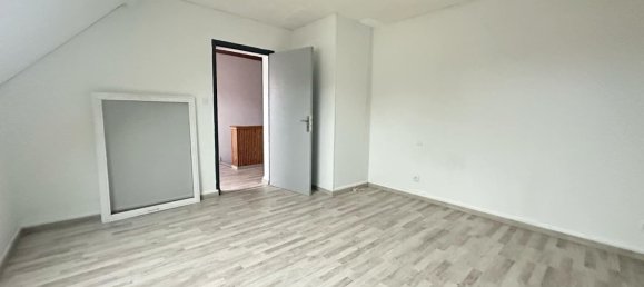 4 bedrooms House in Bievres, France No. 44441 15