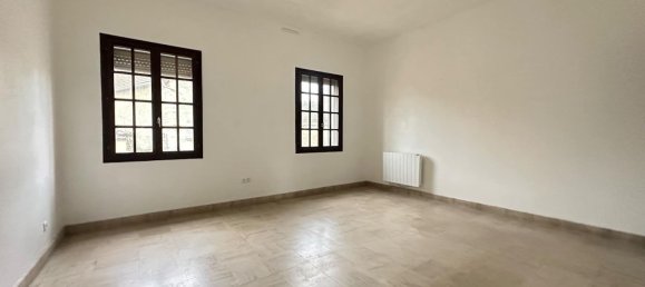 4 bedrooms House in Bievres, France No. 44441 9