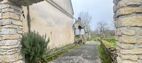 4 bedrooms House in Bievres, France No. 44441 24