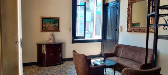 5 rooms Apartment in Palermo, Italy No. 112834 10