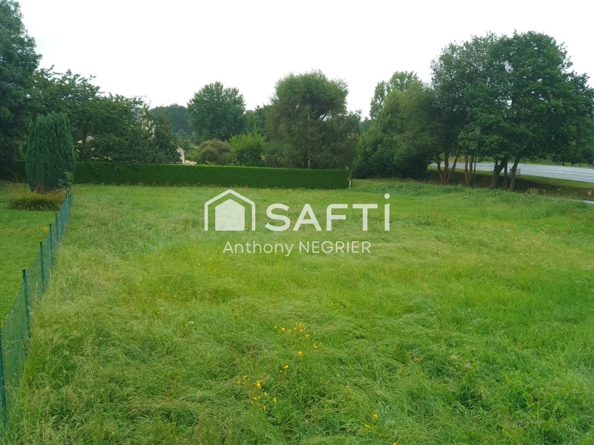 776m² Land in La Chapelle-au-Moine, France No. 90416