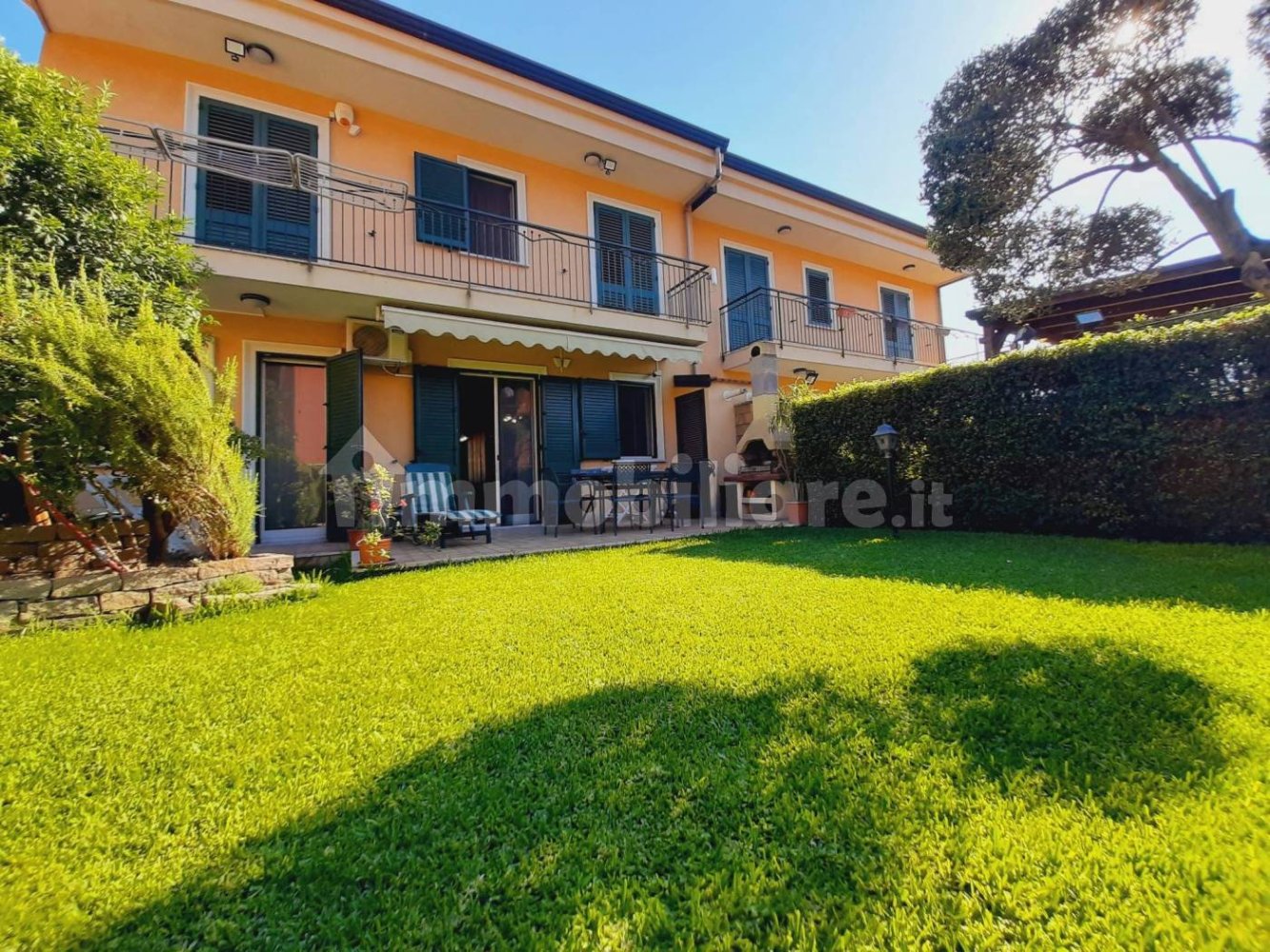 4 Schlafzimmer Villa in Fiumefreddo di Sicilia, Italy, Nr. 87684