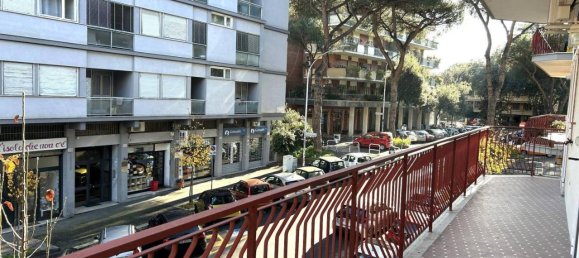 4 rooms Apartment in Rome, Italy No. 34109 62