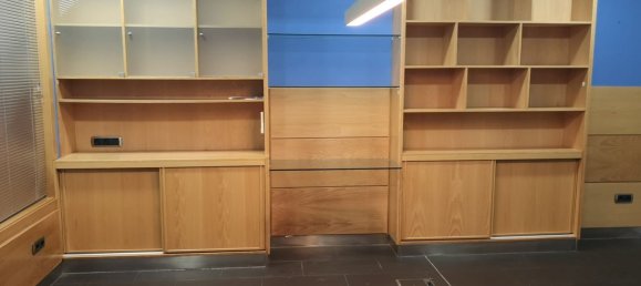 Коммерческая недвижимость 310м² в Ла-Корунья, Испания № 18789 10