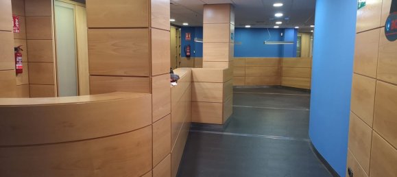 Коммерческая недвижимость 310м² в Ла-Корунья, Испания № 18789 5