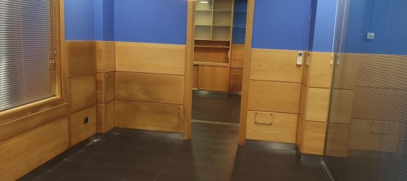 Коммерческая недвижимость 310м² в Ла-Корунья, Испания № 18789 17