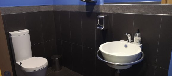 Коммерческая недвижимость 310м² в Ла-Корунья, Испания № 18789 15