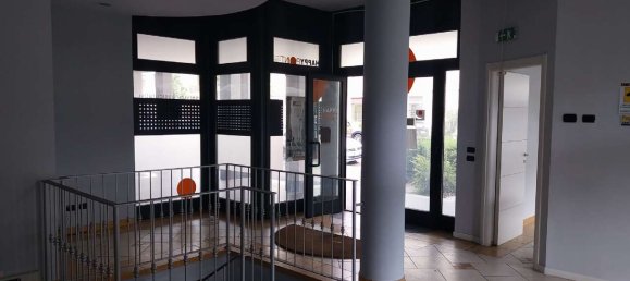 4-salle Propriété commerciale à Darfo Boario Terme, Italy No. 295059 3