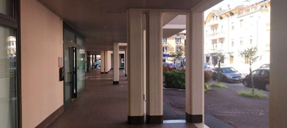 4-salle Propriété commerciale à Darfo Boario Terme, Italy No. 295059 22