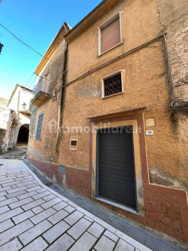 Casa de 6 dormitorios en Durazzano, Italy No. 82064