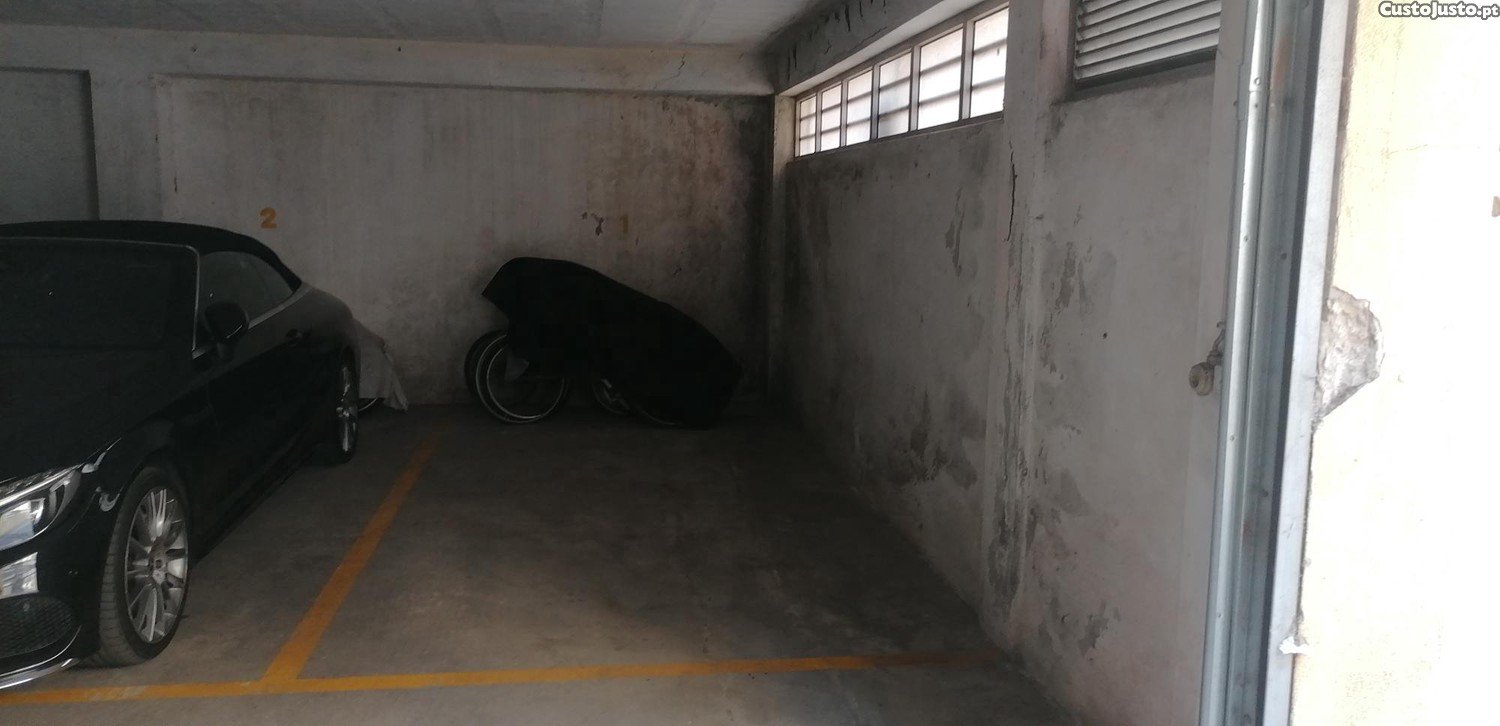  Parking in Povoa de Varzim, Portugal No. 262953