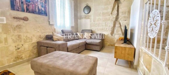 3 bedrooms House in Zabbar, Malta No. 11091 5