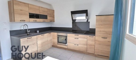 2 bedrooms House in Bernay, France No. 356134 9