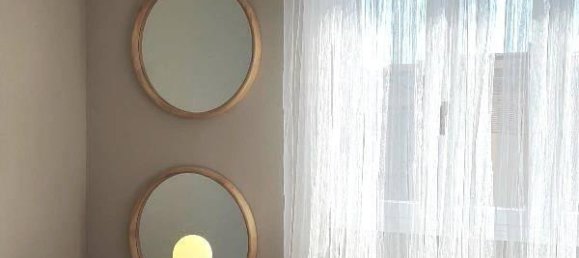 Квартира с 4 комнатами в Рим, Италия № 77298 5