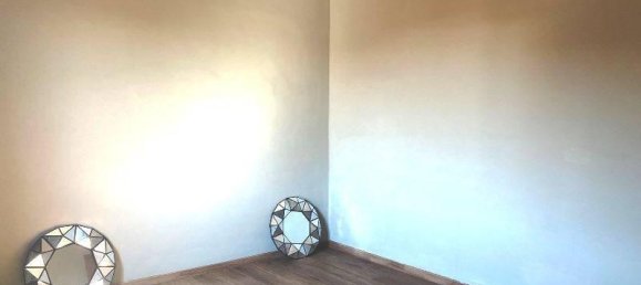 Квартира с 4 комнатами в Рим, Италия № 77298 10