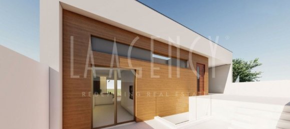 3 bedrooms House in Mexilhoeira Grande, Portugal No. 152865 4