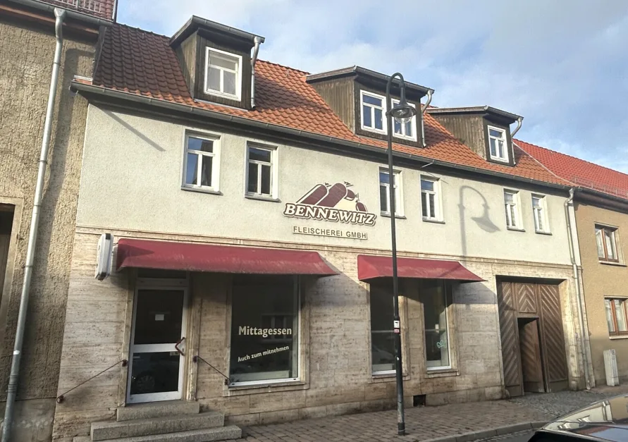 220m² Commercial property in Sommerda, Germany No. 343897