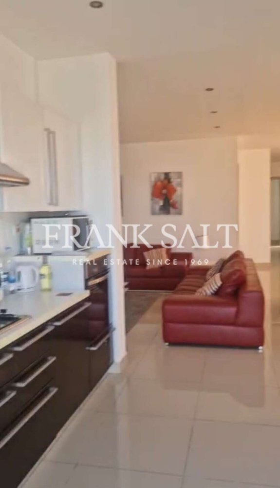 2 bedrooms Penthouse in Pembroke, Malta No. 11522