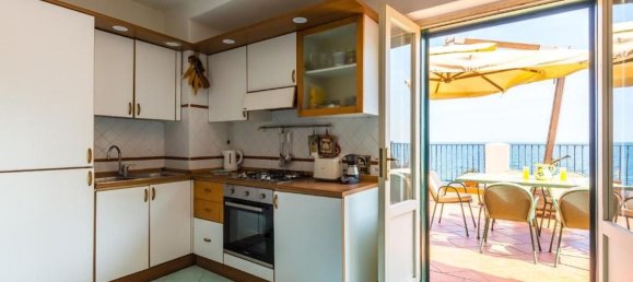 2-salle Villa à Casamicciola Terme, Italy No. 257328 11