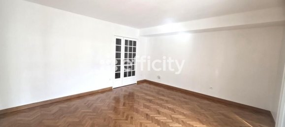 1 غرف نوم شقة في Issy-les-Moulineaux, France رقم 332315 3